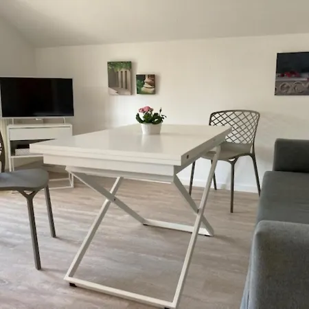 Kleine Galerie Schonberger Strand